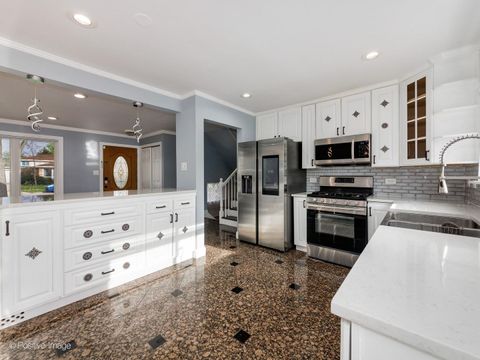 Tiny photo for 9506 Ozanam Avenue, Morton Grove, IL 60053 (MLS # 12626850)