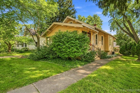Tiny photo for 242 N Lincoln Street, Batavia, IL 60510 (MLS # 12734932)