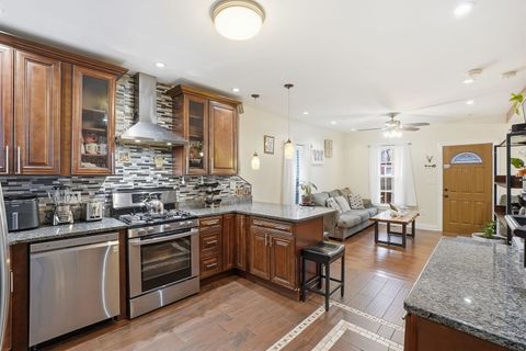 Tiny photo for 1942 W Fargo Avenue, Chicago, IL 60645 (MLS # 12586420)