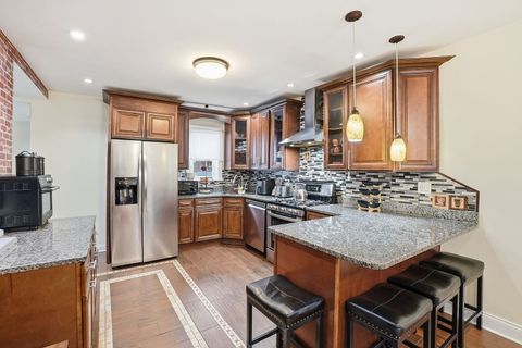 Tiny photo for 1942 W Fargo Avenue, Chicago, IL 60645 (MLS # 12586420)
