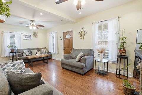 Tiny photo for 1942 W Fargo Avenue, Chicago, IL 60645 (MLS # 12586420)