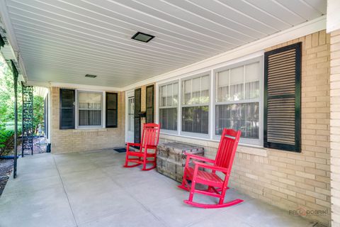 A home in Waukegan