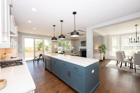 Tiny photo for 1572 Dempsey Drive, St. Charles, IL 60174 (MLS # 12486759)