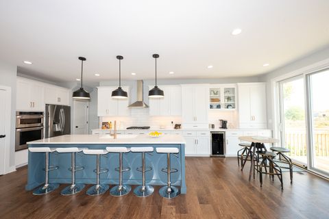Tiny photo for 1572 Dempsey Drive, St. Charles, IL 60174 (MLS # 12486759)