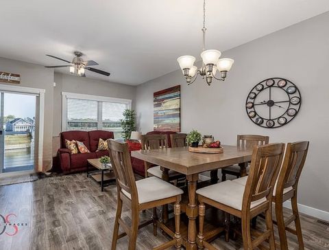 Tiny photo for 41 Waterside Way #D, Ottawa, IL 61350 (MLS # 12494712)