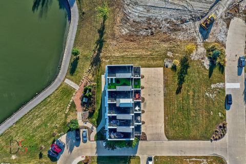 Tiny photo for 41 Waterside Way #D, Ottawa, IL 61350 (MLS # 12494712)