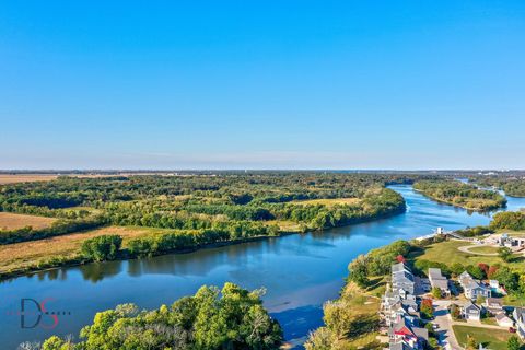 Tiny photo for 41 Waterside Way #D, Ottawa, IL 61350 (MLS # 12494712)