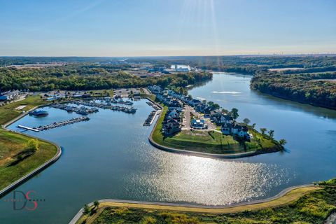 Tiny photo for 41 Waterside Way #D, Ottawa, IL 61350 (MLS # 12494712)