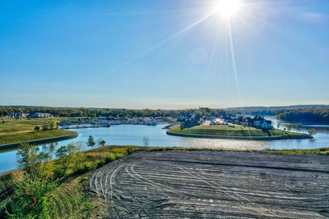 Tiny photo for 41 Waterside Way #D, Ottawa, IL 61350 (MLS # 12494712)