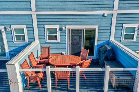 Tiny photo for 41 Waterside Way #D, Ottawa, IL 61350 (MLS # 12494712)