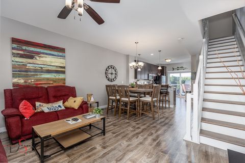 Tiny photo for 41 Waterside Way #D, Ottawa, IL 61350 (MLS # 12494712)