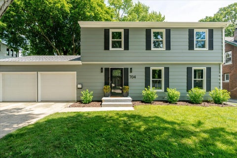 Photo of 704 S Fell Avenue, Normal, IL 61761 (MLS # 12670814)