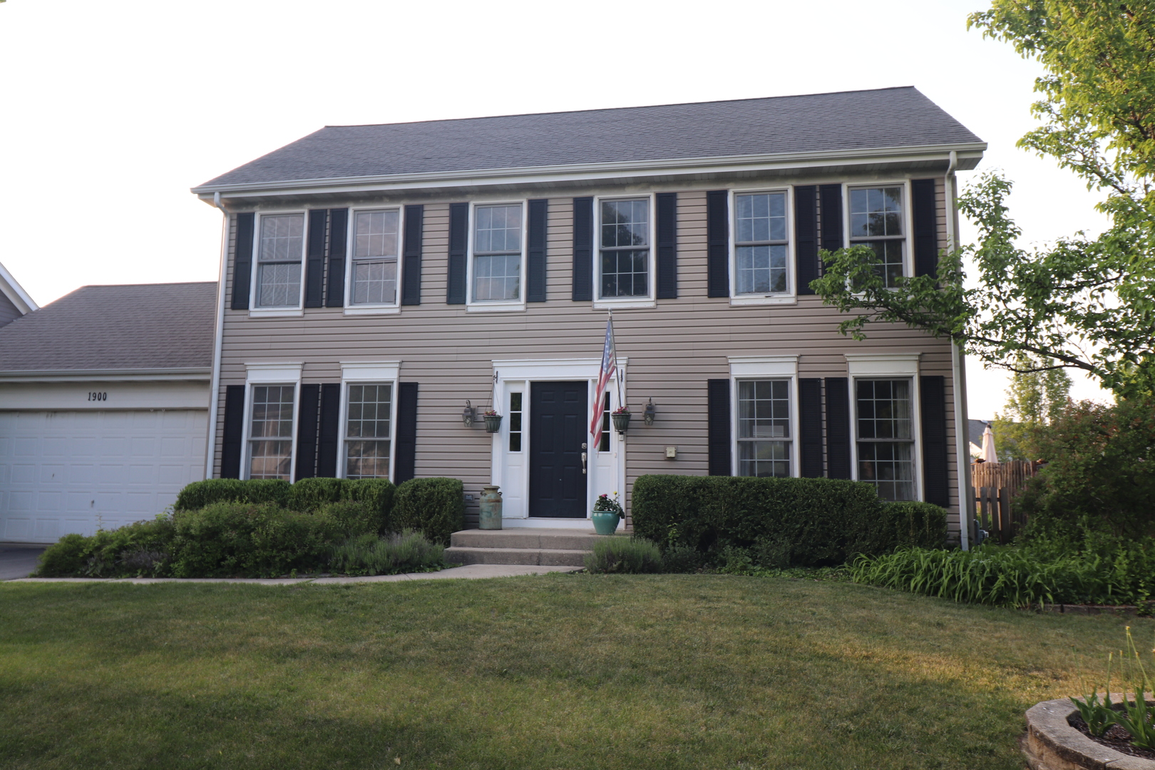1900 Waverly Lane