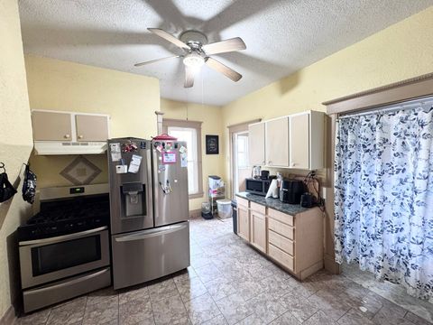 Tiny photo for 325 W Porter Street, Salem, IL 62881 (MLS # 12599500)