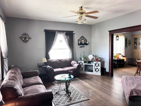 Tiny photo for 325 W Porter Street, Salem, IL 62881 (MLS # 12599500)