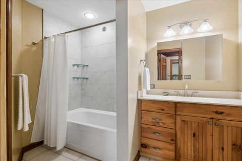 Tiny photo for 207 N Main Street, Mount Prospect, IL 60056 (MLS # 12680936)