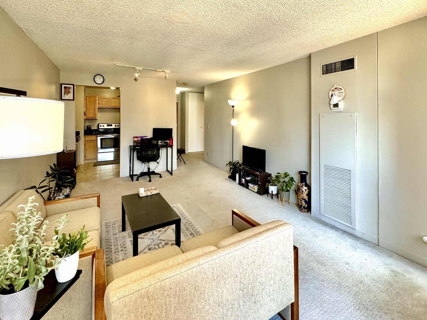 200 N Dearborn Street 2605