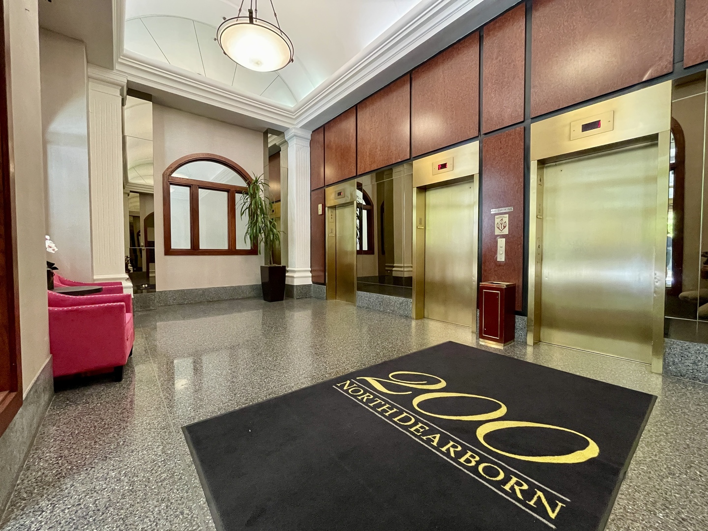 200 N Dearborn Street 2605