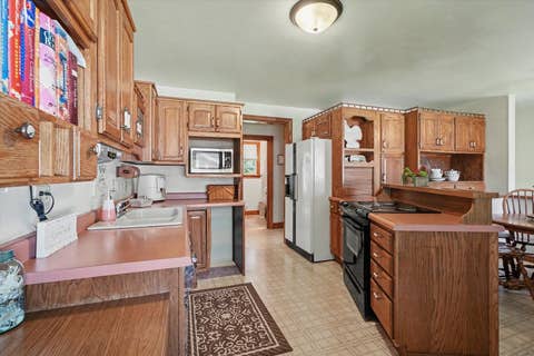 Tiny photo for 304 E Elm Street, Fairbury, IL 61739 (MLS # 12705401)