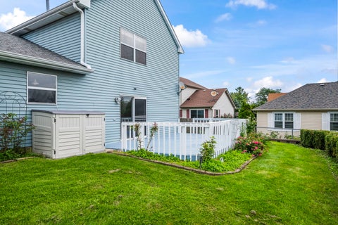 Tiny photo for 1233 Old Timber Court, Hoffman Estates, IL 60192 (MLS # 12734458)