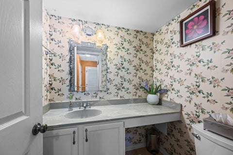 Tiny photo for 1233 Old Timber Court, Hoffman Estates, IL 60192 (MLS # 12734458)