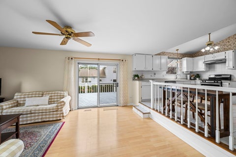 Tiny photo for 1233 Old Timber Court, Hoffman Estates, IL 60192 (MLS # 12734458)
