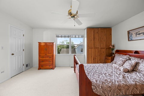 Tiny photo for 1233 Old Timber Court, Hoffman Estates, IL 60192 (MLS # 12734458)