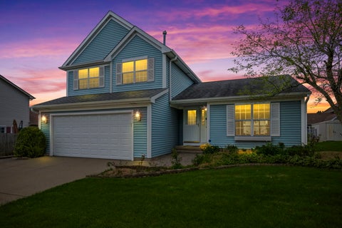 Tiny photo for 1233 Old Timber Court, Hoffman Estates, IL 60192 (MLS # 12734458)