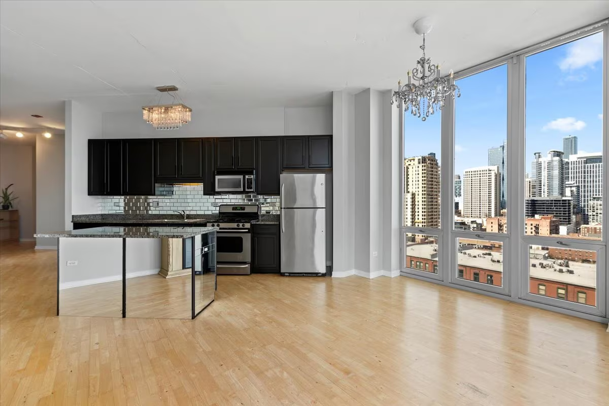 1600 S Indiana Avenue 1308