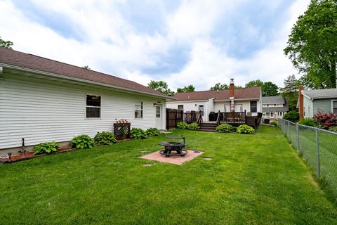 Tiny photo for 820 S Locust Street, Pontiac, IL 61764 (MLS # 12649437)