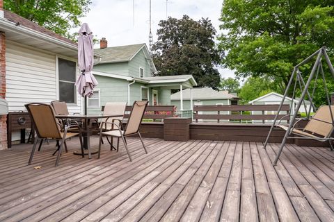 Tiny photo for 820 S Locust Street, Pontiac, IL 61764 (MLS # 12649437)