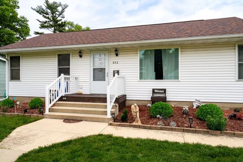 Tiny photo for 820 S Locust Street, Pontiac, IL 61764 (MLS # 12649437)