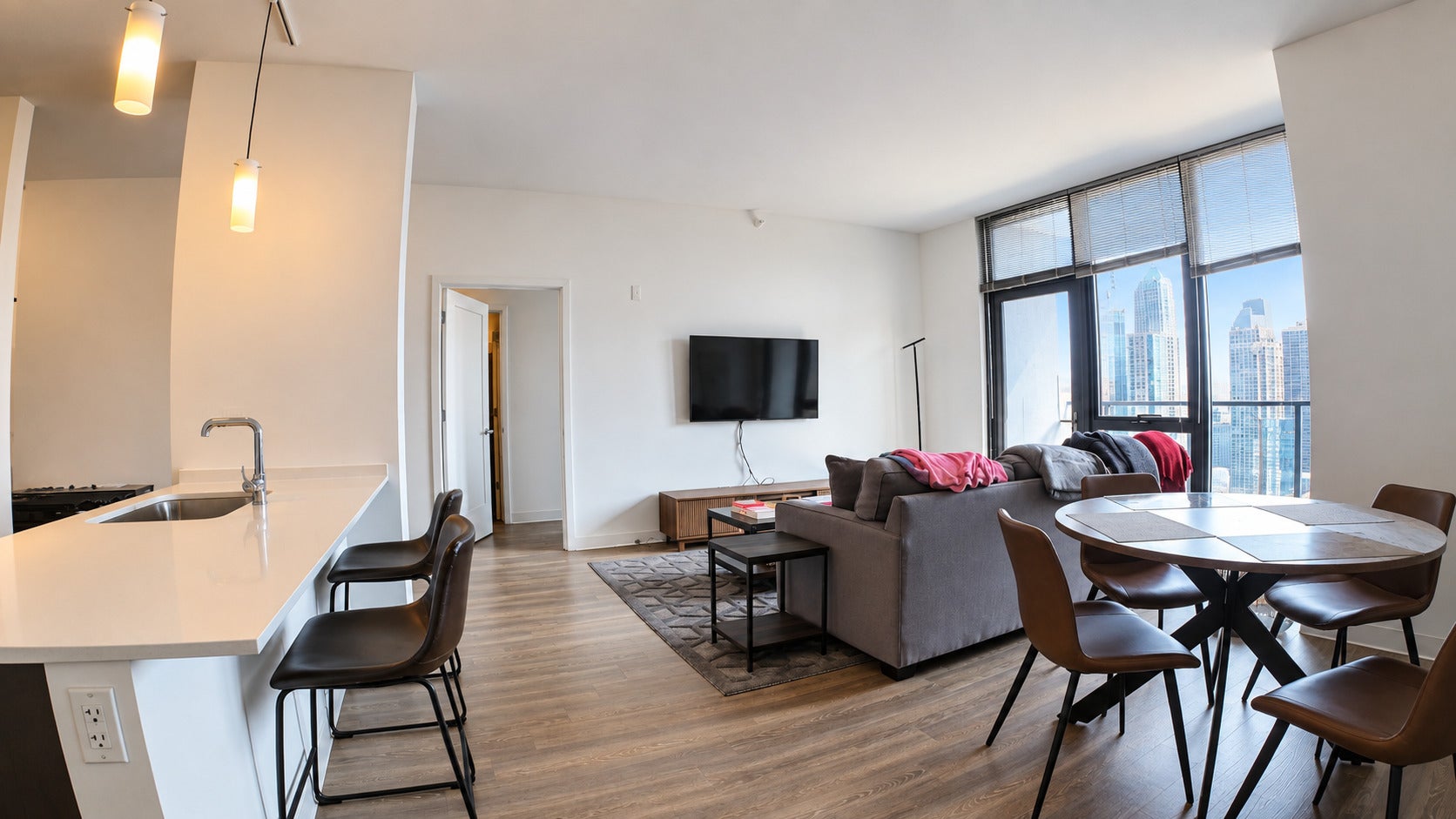 637 N Wells Street 3714