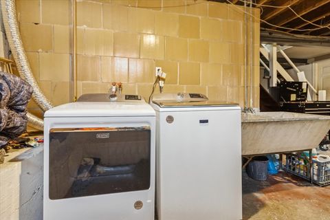 Tiny photo for 7 Hickory Drive, Carpentersville, IL 60110 (MLS # 12475330)