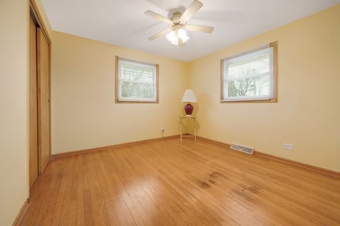 Tiny photo for 810 Revere Road, South Elgin, IL 60177 (MLS # 12608076)