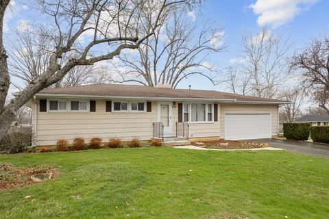 Tiny photo for 810 Revere Road, South Elgin, IL 60177 (MLS # 12608076)