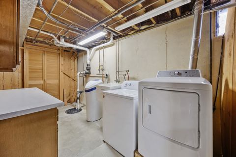 Tiny photo for 810 Revere Road, South Elgin, IL 60177 (MLS # 12608076)