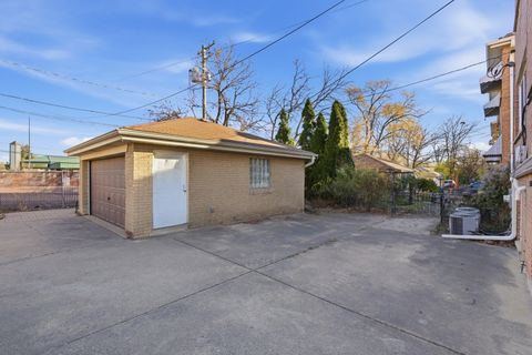 Tiny photo for 1215 Balmoral Avenue #1, Westchester, IL 60154 (MLS # 12520421)