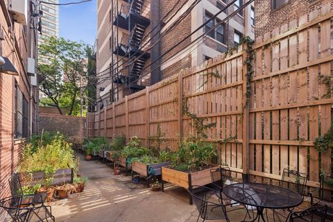 Tiny photo for 431 W Oakdale Avenue #14C, Chicago, IL 60657 (MLS # 12477626)