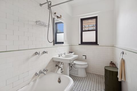 Tiny photo for 431 W Oakdale Avenue #14C, Chicago, IL 60657 (MLS # 12477626)