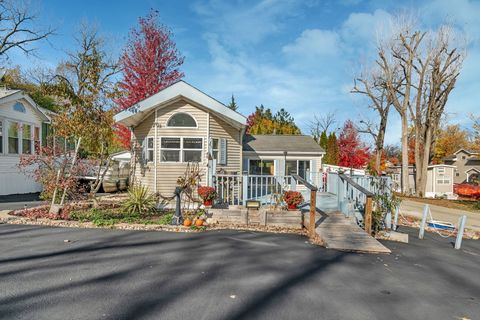 Tiny photo for 64 Fossil Ridge Road, Wilmington, IL 60481 (MLS # 12500427)