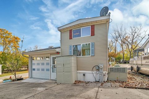 Tiny photo for 64 Fossil Ridge Road, Wilmington, IL 60481 (MLS # 12500427)