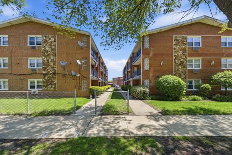 Tiny photo for 6255 S Mason Avenue #3A, Chicago, IL 60638 (MLS # 12642229)