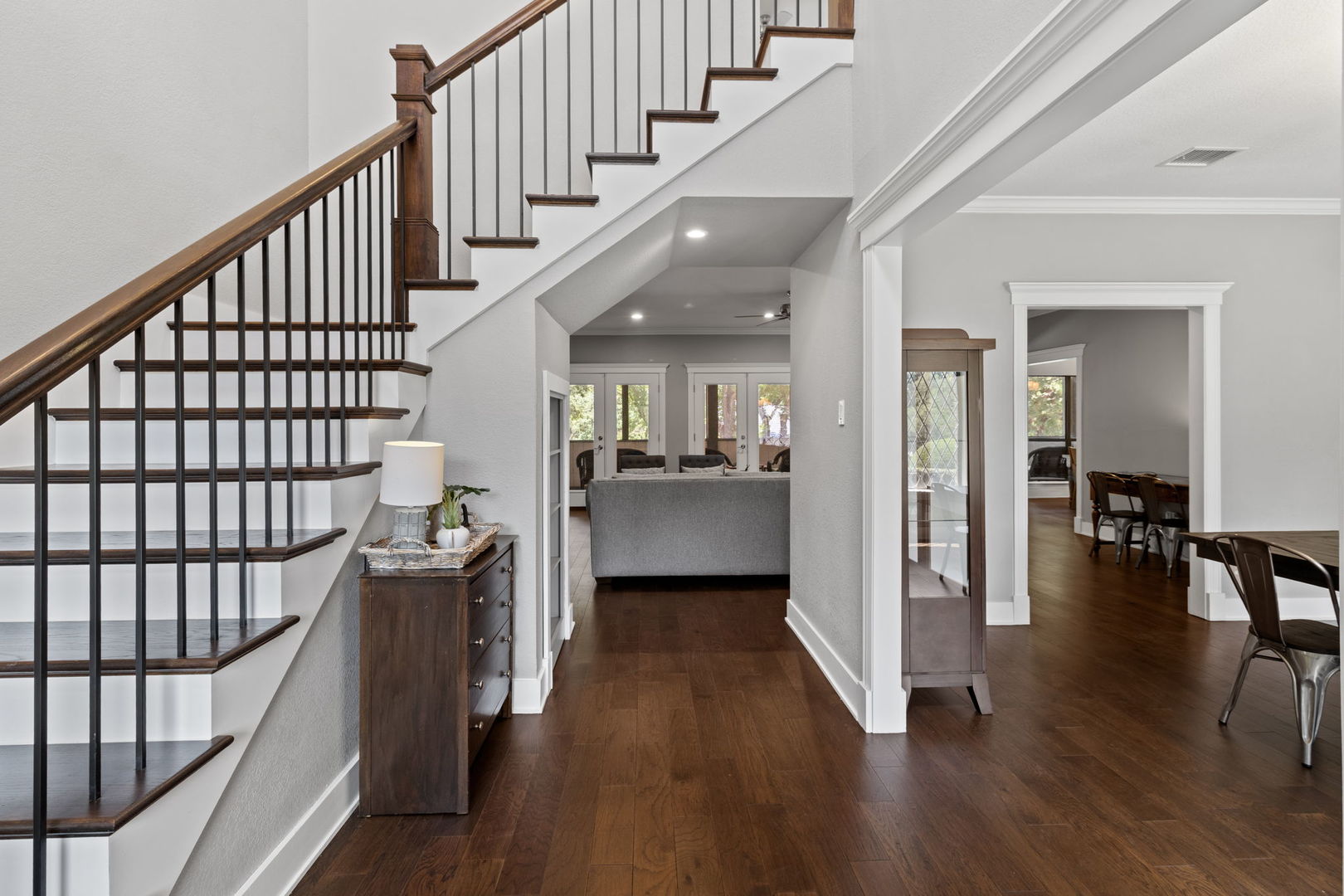 6101 Tiffany Oaks Lane