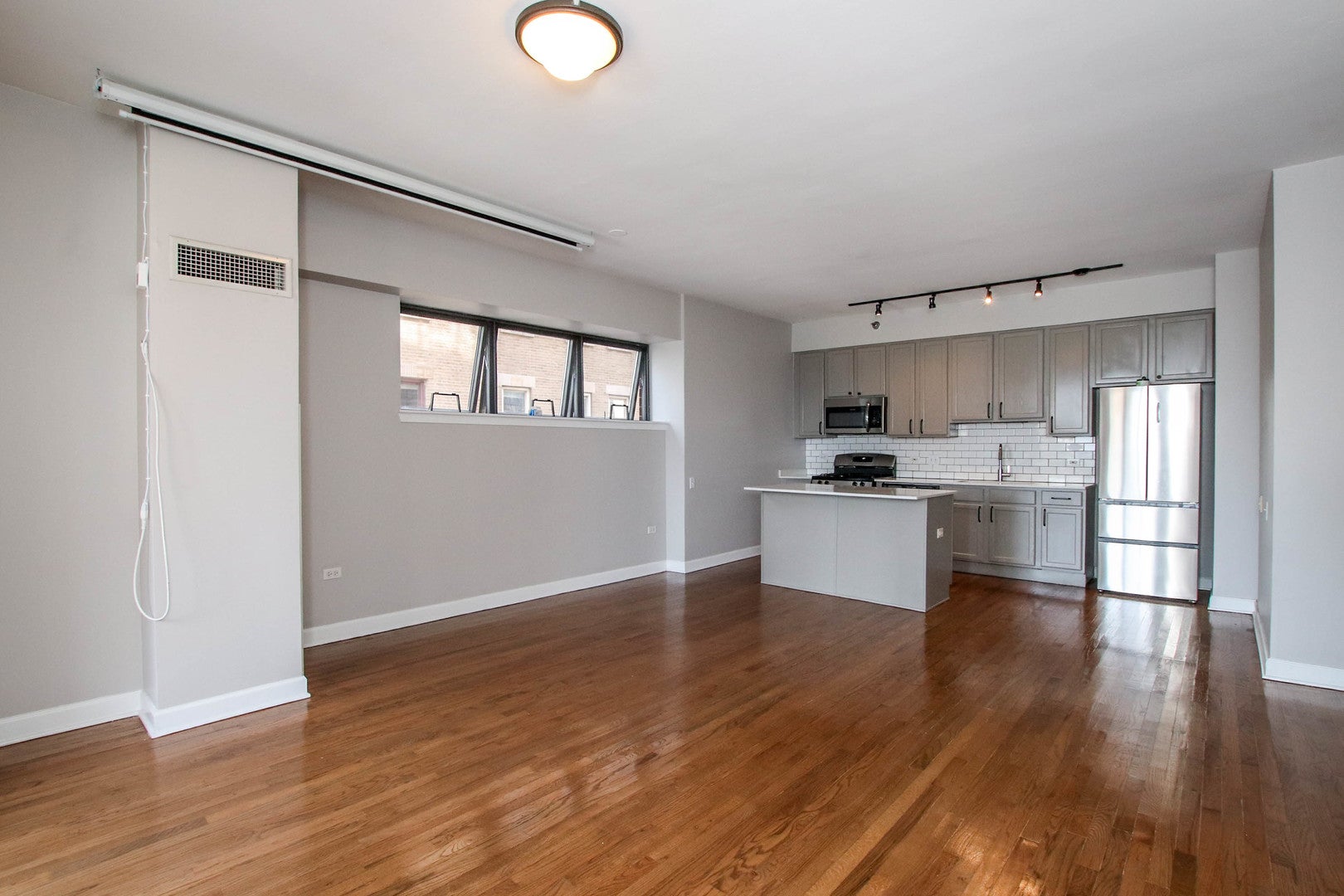 41 E 8th Street 1403