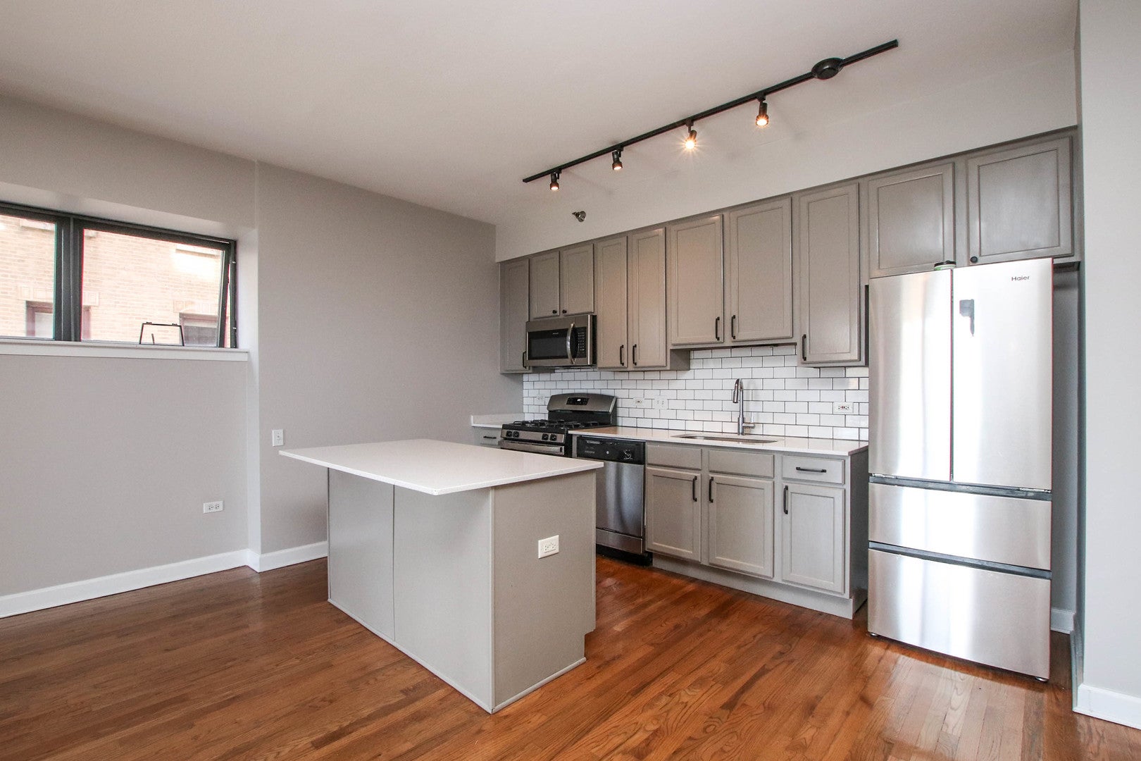 41 E 8th Street 1403
