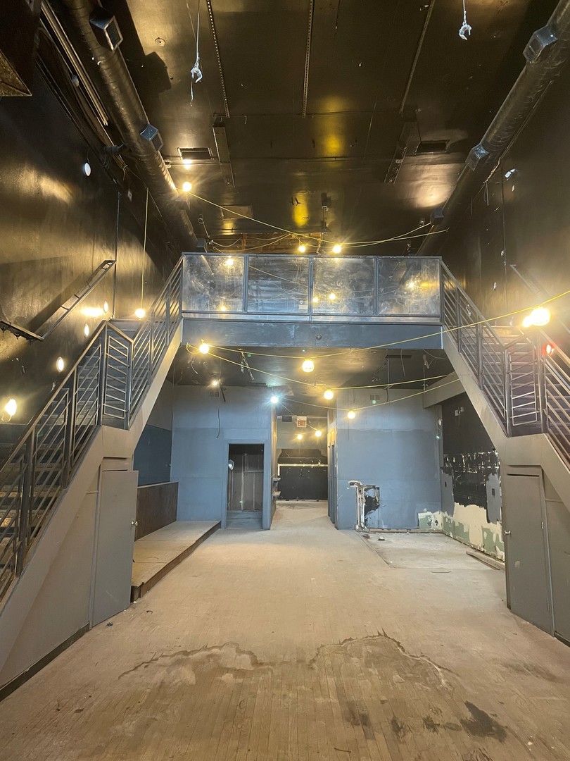 1551 W Division Street