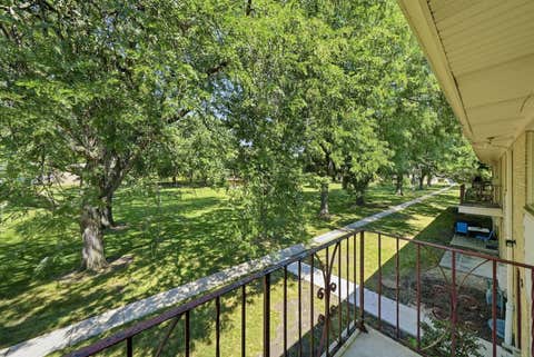 Tiny photo for 5740 Concord Lane #13, Clarendon Hills, IL 60514 (MLS # 12650729)