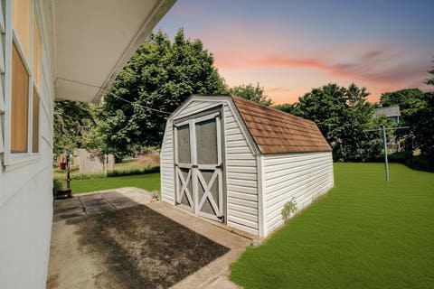 Tiny photo for 546 E Mulberry Street, Watseka, IL 60970 (MLS # 12701712)