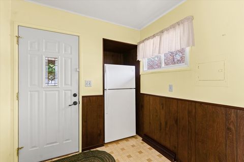 Tiny photo for 1204 W Beardsley Avenue, Champaign, IL 61821 (MLS # 12517086)